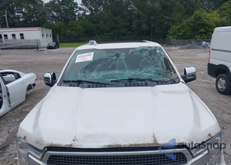 2018 Ford F-150 Platinum z USA, uszkodzony, nr VIN 1FTEW1E52JFD23737